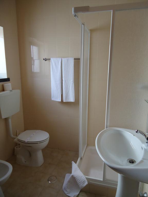 Residencial Coroa D'Ouro Hotel Fatima Room photo